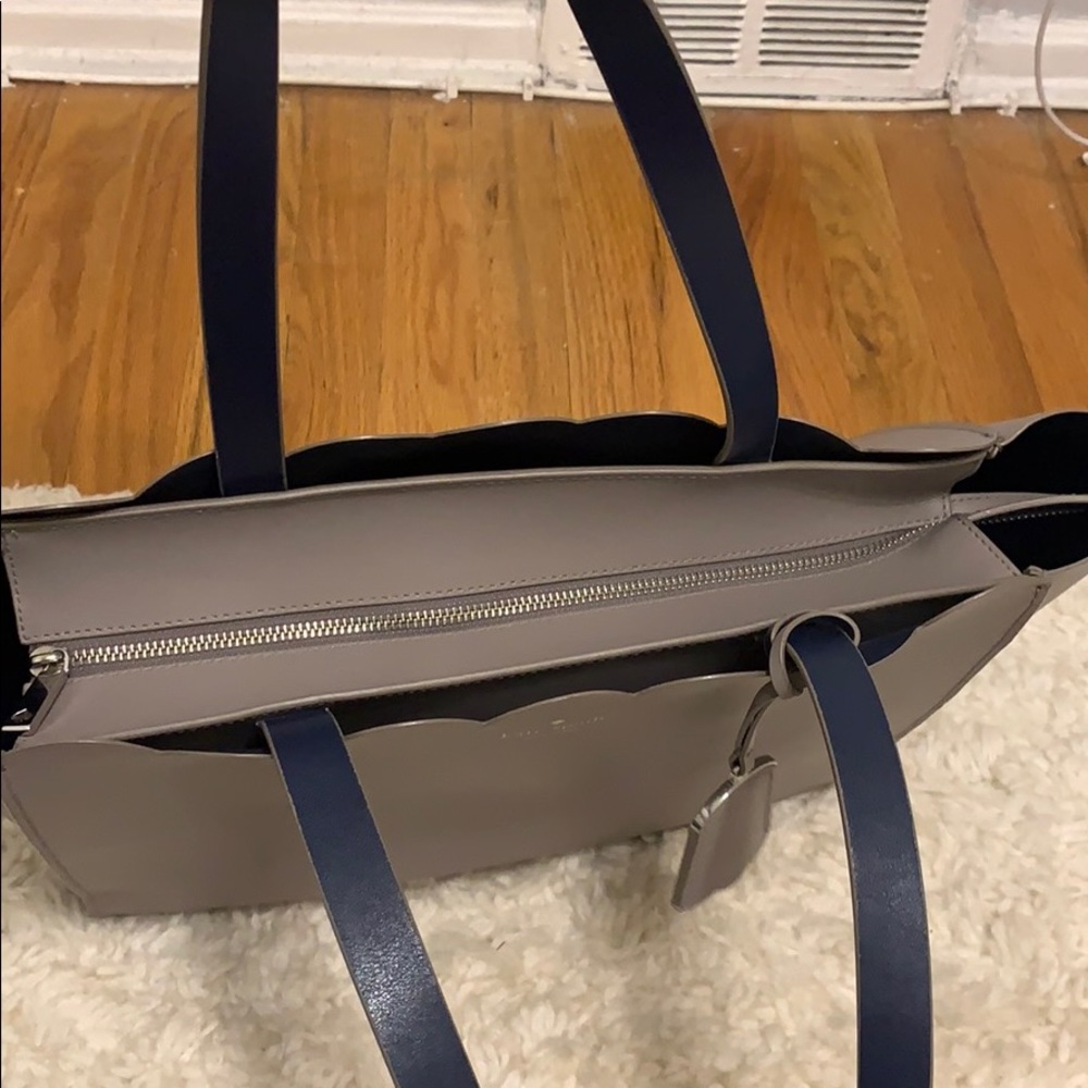 Kate Spade tote - Picture 4 of 12